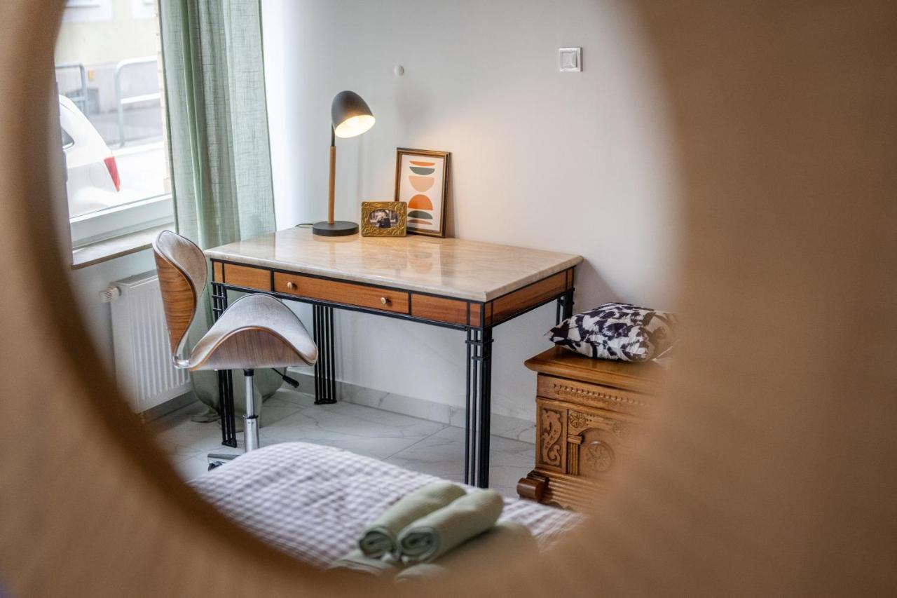 Wohlfuehlwohnung Mit 25 Qm Terrasse, Netflix 코블렌츠 외부 사진